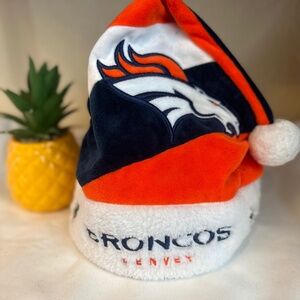 BRONCOS CHRISTMAS MENS HAT